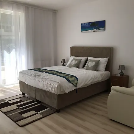 Corvin Rose Apartment